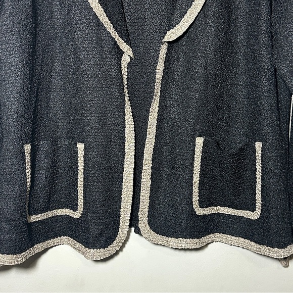 Chico’s Travelers Black Tan Textured Crinkle Open Jacket with Tank Top 2 (L) - Picture 8 of 12